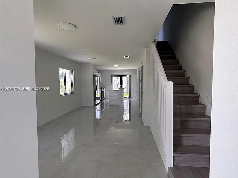 1459 NW 2nd Ave #1 — Photo 4