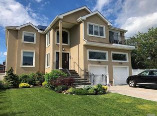 5 Redan Rd, Lido Beach, NY 11561