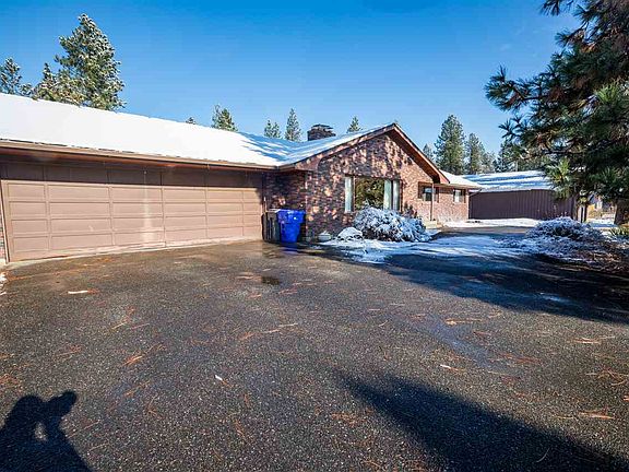 2nd image of 6207 E 12th Ave