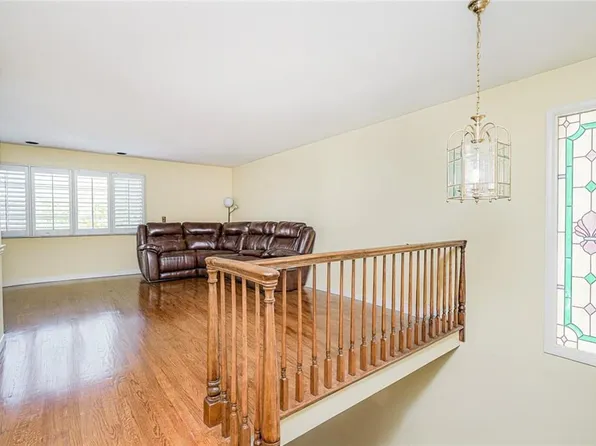 70 Figurea Avenue image 11 of 23