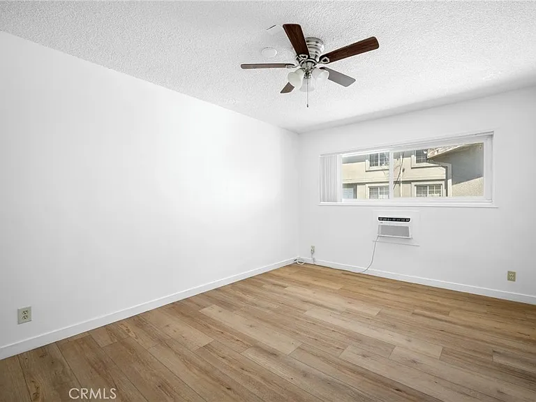 17845 Sherman Way #7 — Photo 12