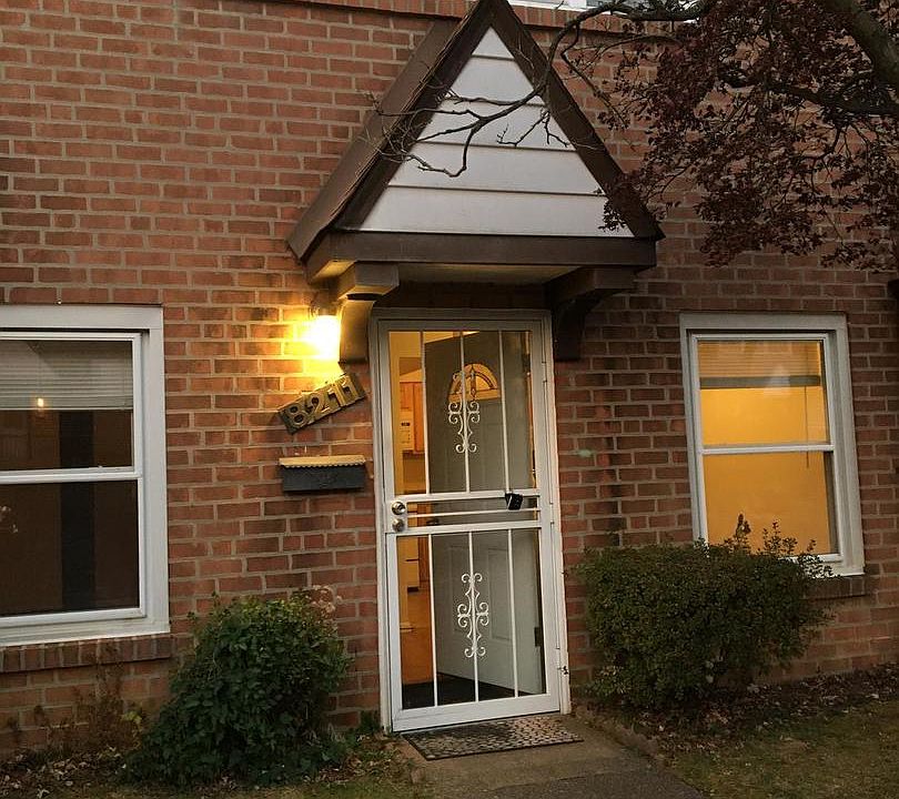 1st image of 8211 Rockwell Ave