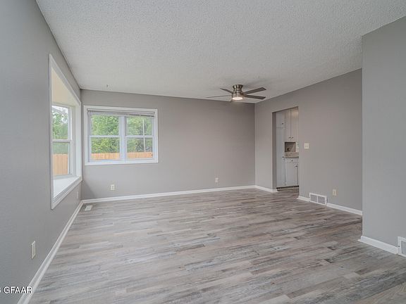 2nd image of 2509 9th Ave N
