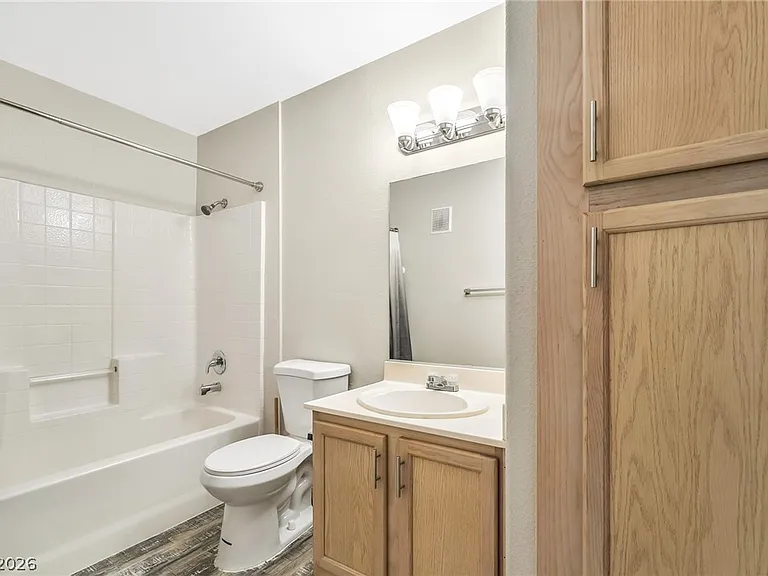 3060 Tarpon Dr #102 — Photo 17
