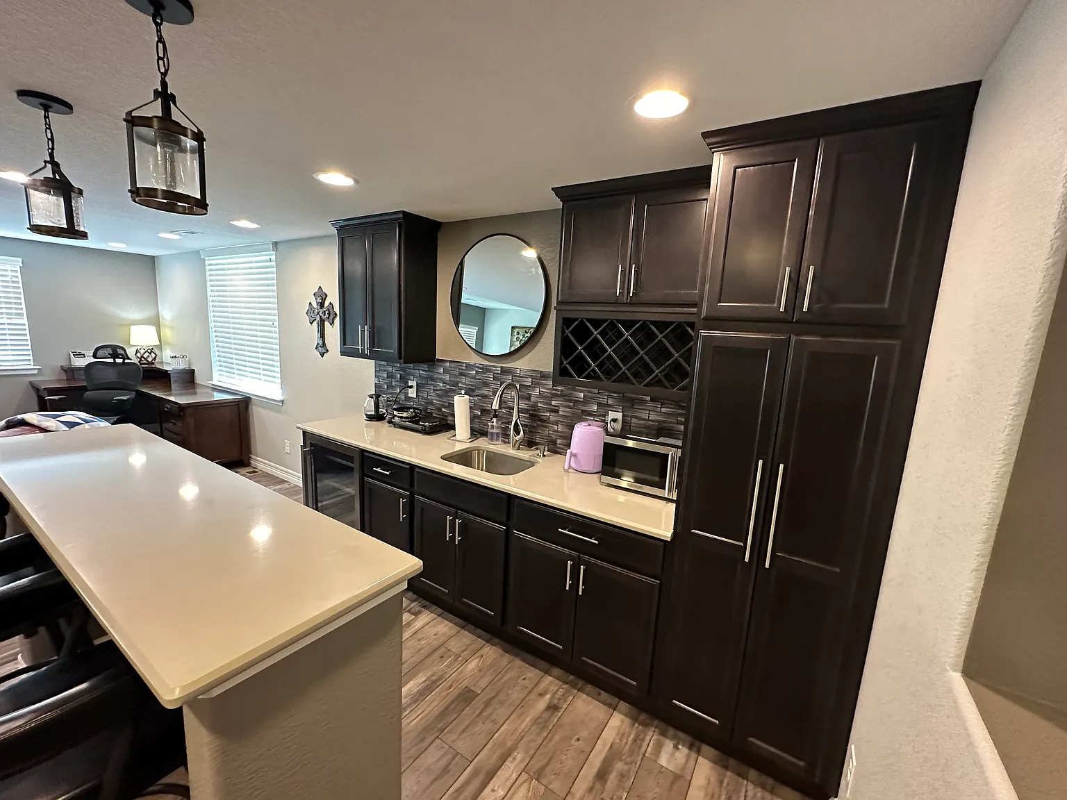 1 bed, 1000 sqft, $1,700 — Photo 2