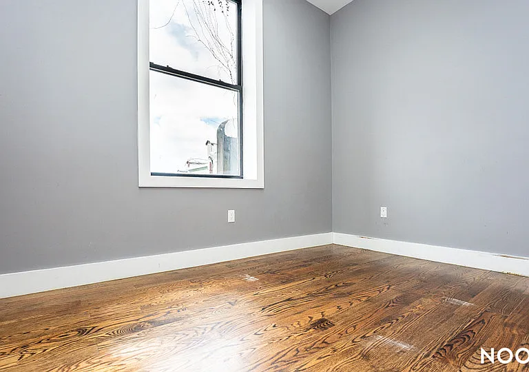 60-15 Myrtle Ave #R — Photo 8