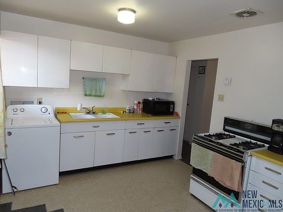 5th image of 805 Truman Ave