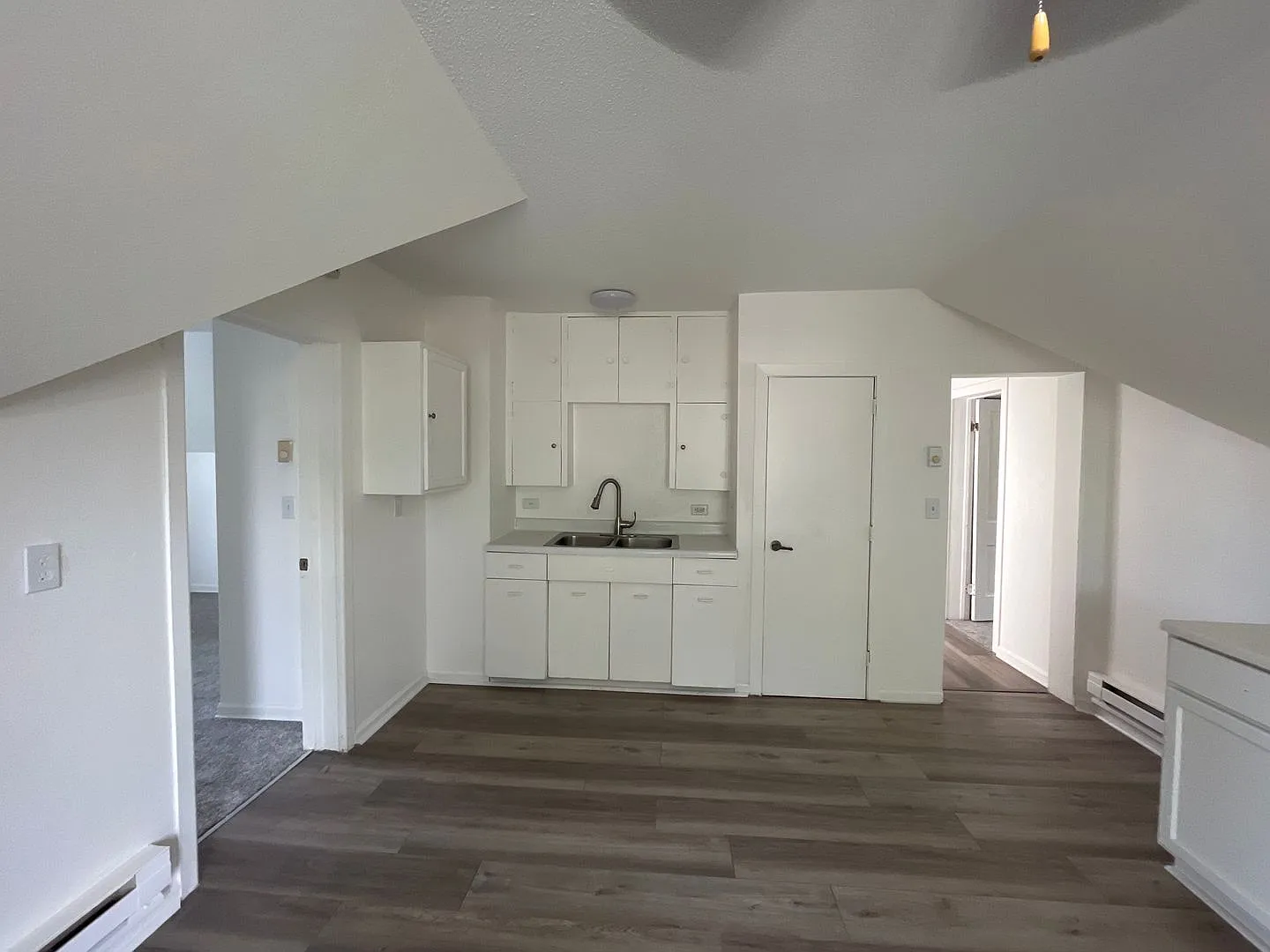 1000 Mclean Ave — Photo 4