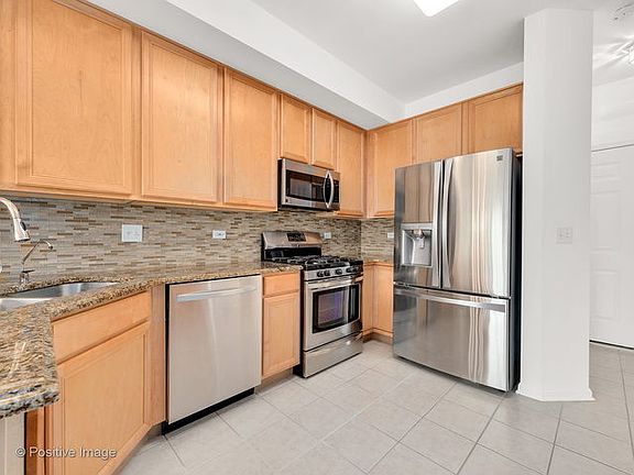 4th image of 2537 Camberley Cir #4-813