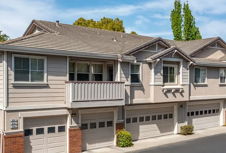Sequoia Grove Apartments — Photo 15