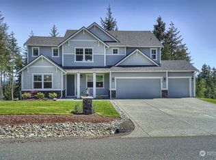 5540 NW Muddy Paws Ct, Bremerton, WA