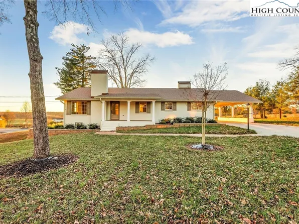 140 Howard Avenue, Boonville, NC 27011