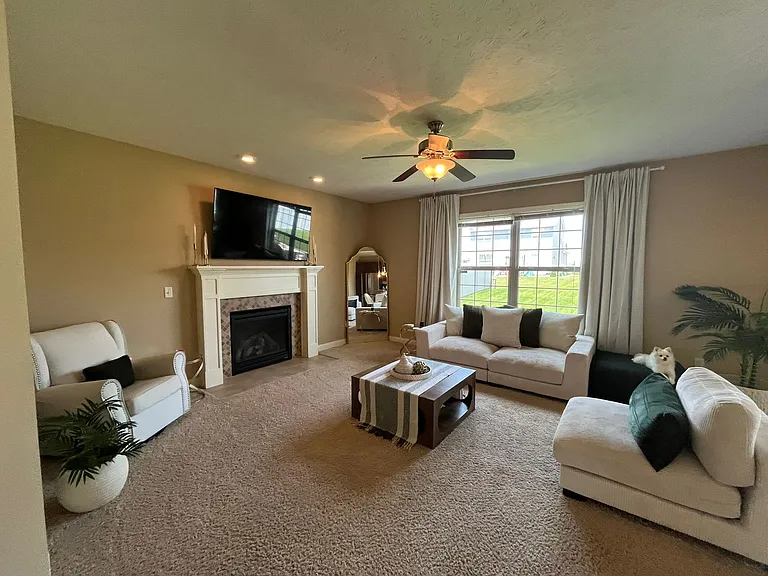 Dry Sage Cir — Photo 3