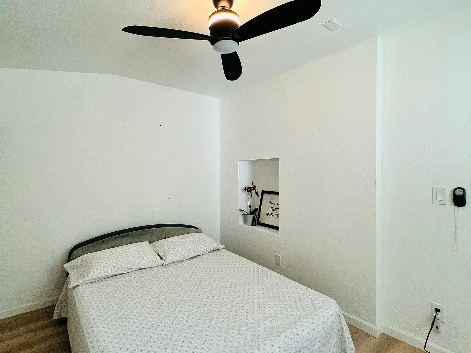3 bed, 2066 sqft, $850 — Photo 1
