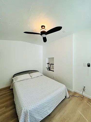 1080 Chateau Dr Photo 1