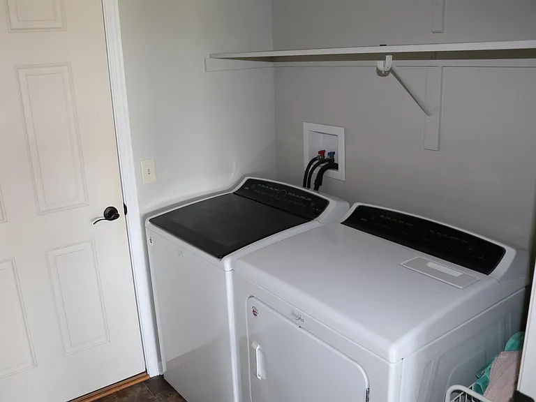 5638 Shailee Ct — Photo 12