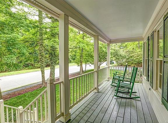 4th image of 9380 Kings Charter Dr