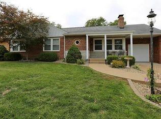 5215 Kingwood Dr, Saint Louis, MO 63123