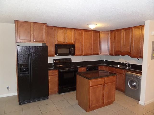 1st image of 120 N Lakeside Dr APT 2