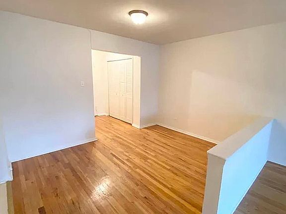 4th image of 465 E 7th St #31