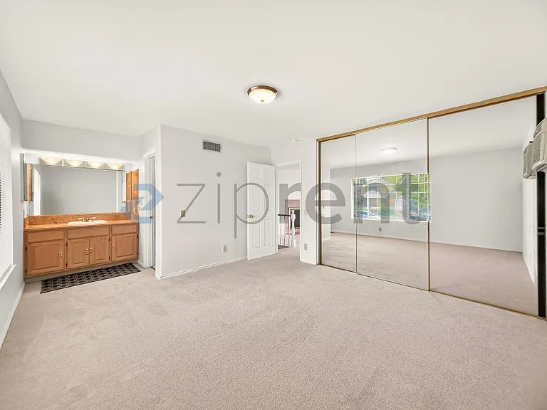9534 Swinton Ave — Photo 21