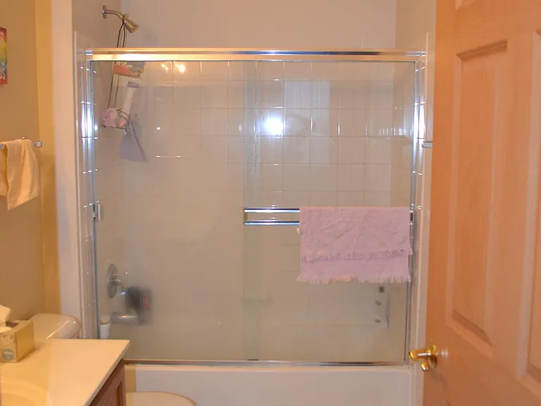 929 Genesee Dr — Photo 7