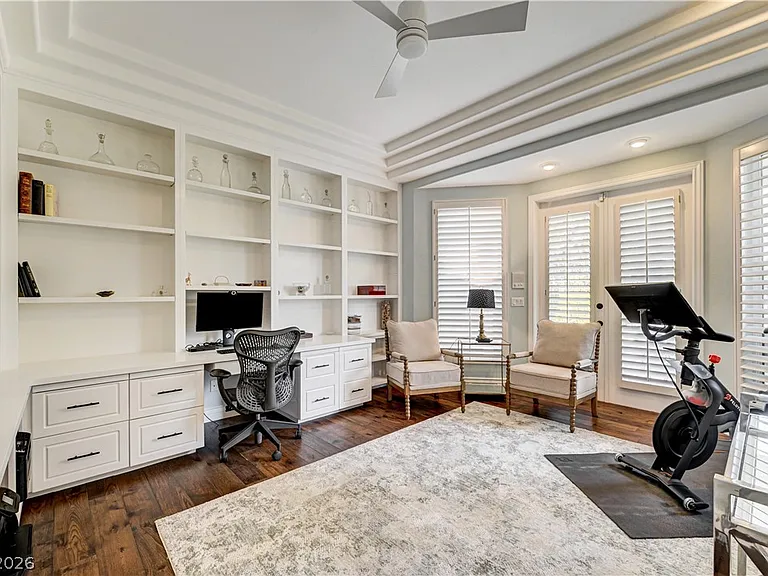 8901 Robinson Ridge Dr — Photo 36