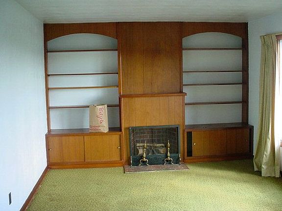 2nd image of 4733 Foors Ln