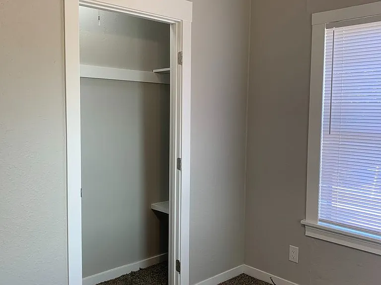 2038 Laburnum Ave #A — Photo 10