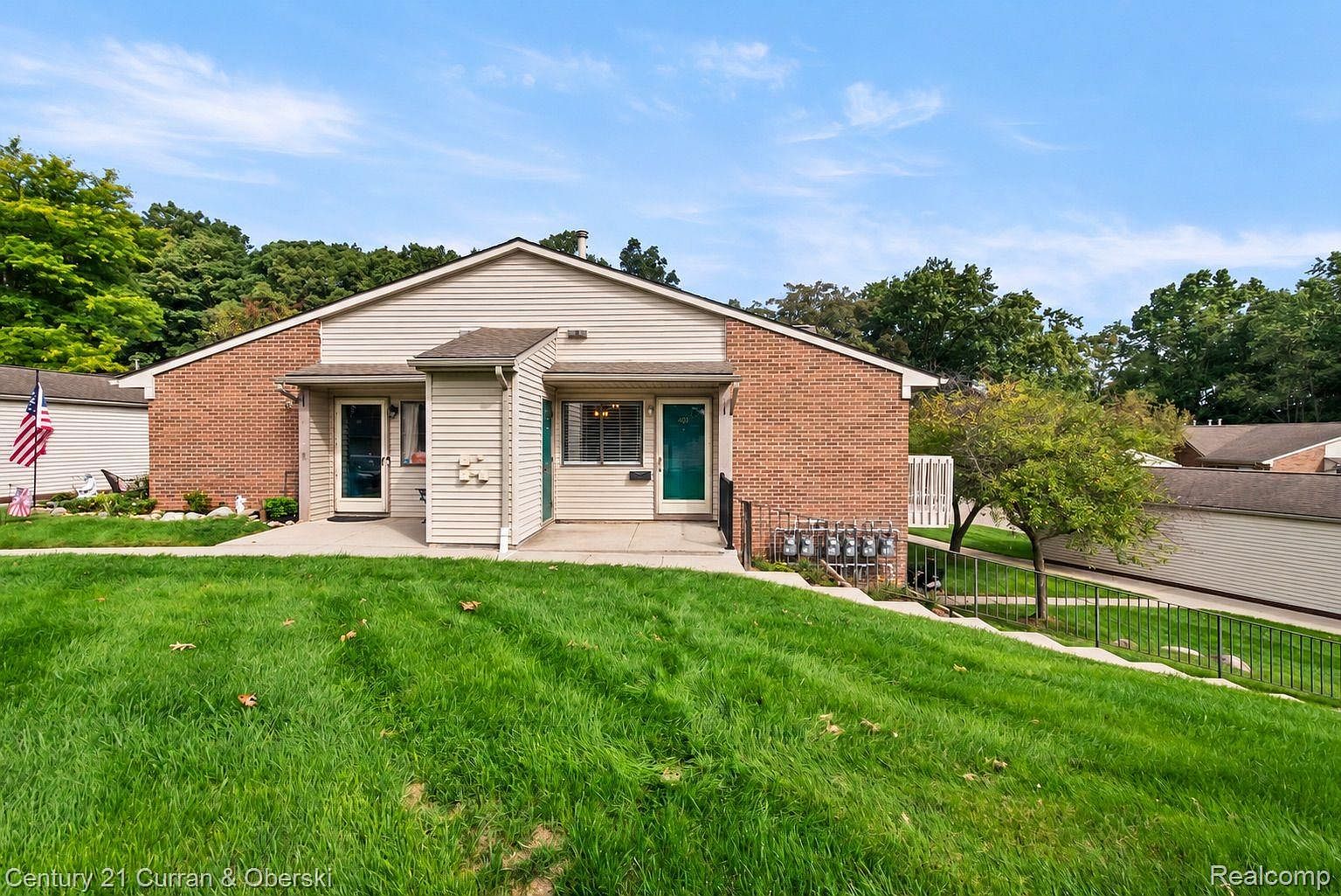 403 Spring Brooke Dr, Brighton, MI 48116