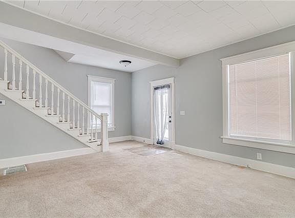 3rd image of 1812 Mulberry St