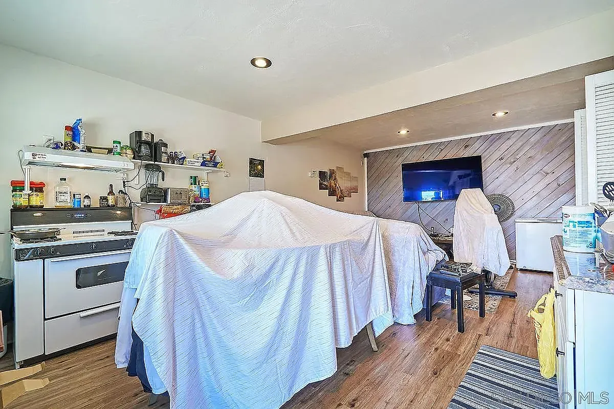 1 bed, 650 sqft, $2,000 — Photo 4