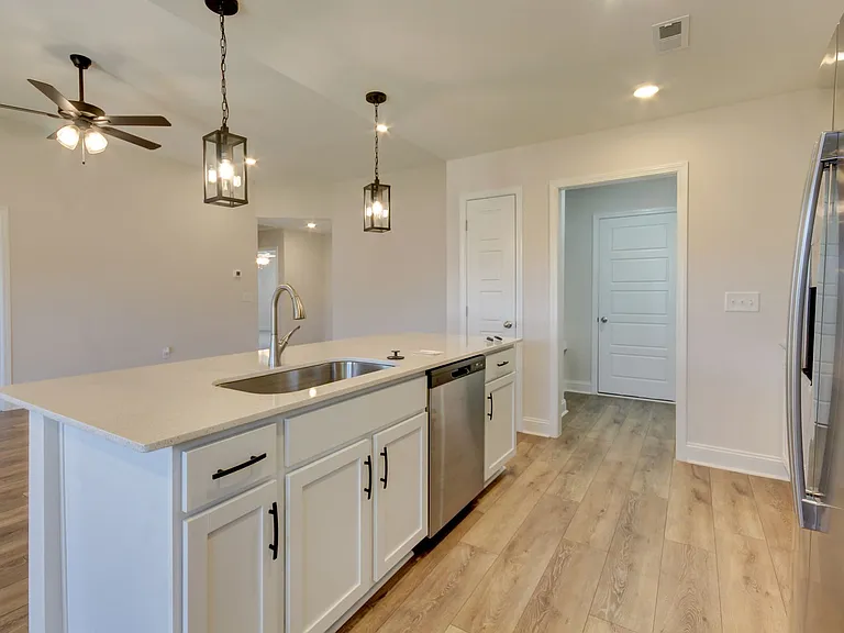 196 Donegal Dr — Photo 36