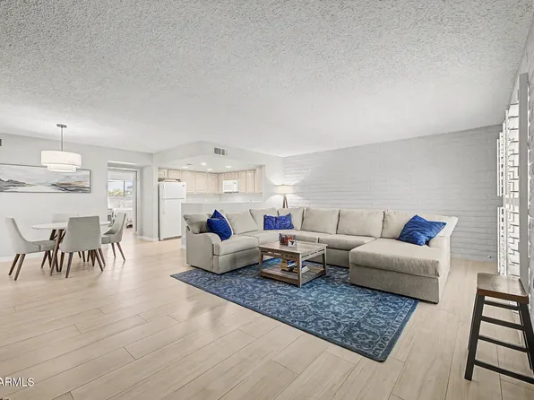 7401 E NORTHLAND Drive #8, Scottsdale, AZ 85251