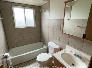 1721 S 5th St #2S, Saint Charles, MO 63303