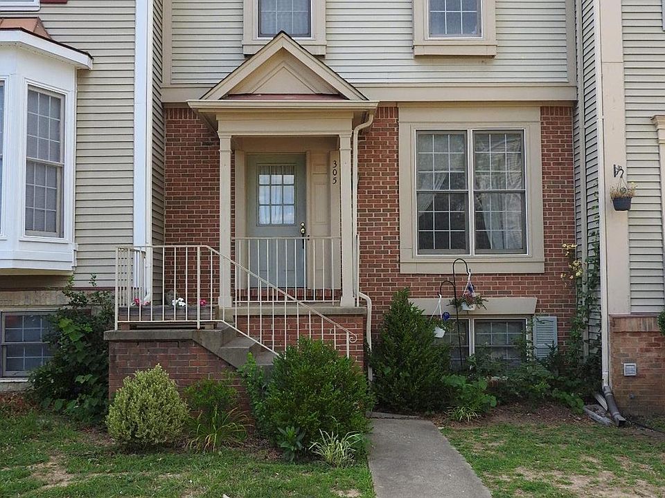 1st image of 305 Falkirk Ct