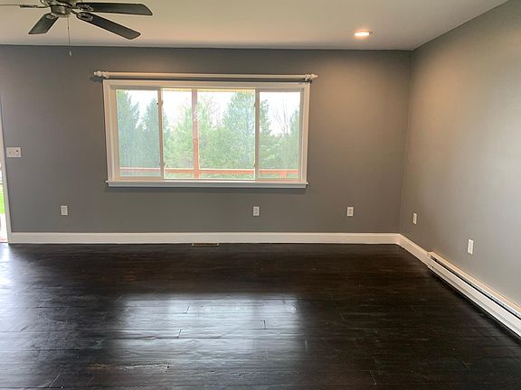 4th image of 697 90th Ave