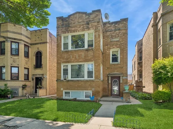 6630 N Maplewood Ave, Chicago, IL 60645