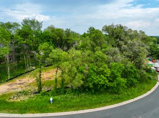 1648 Oak Hill Dr, Hastings, MN 55033