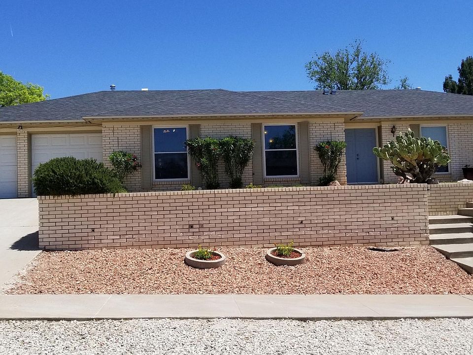 1st image of 356 Desert Cove Ln