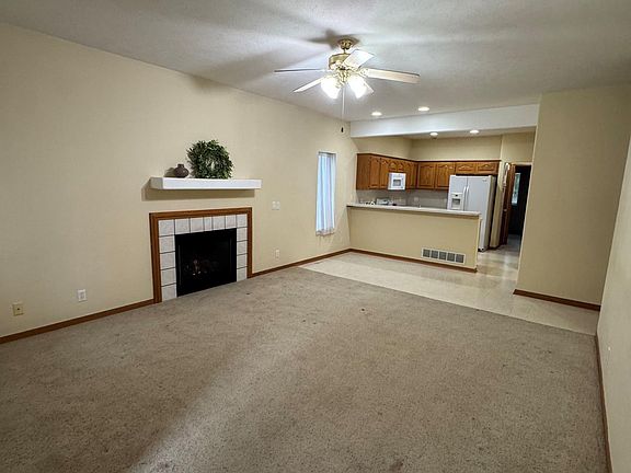 2nd image of 3073 S 35th Ave