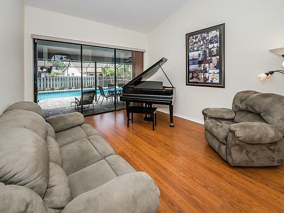 4th image of 4009 Ashley Ct