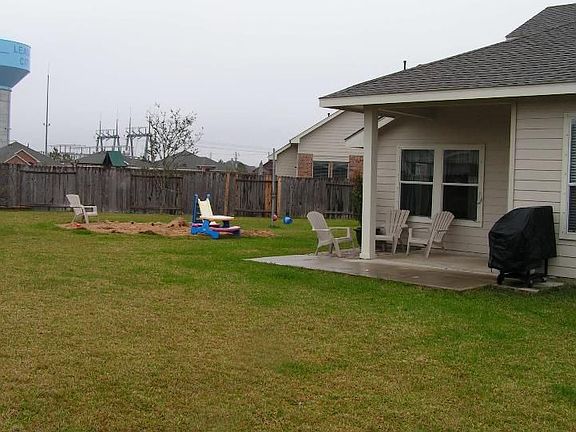 4th image of 621 Shadowcliff Ct