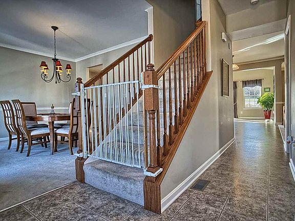 3rd image of 17 Wargo Ln
