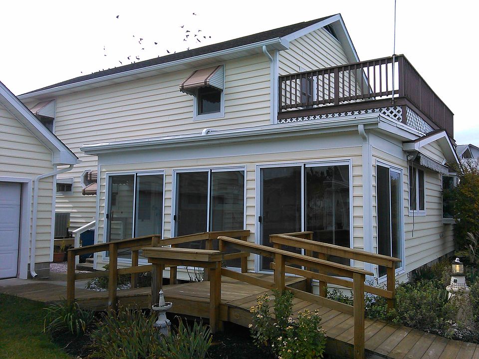 1st image of 153 Henlopen Dr