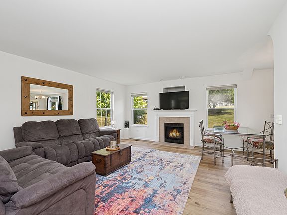 5th image of 6941 Brightwater Dr