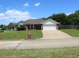 1800 Sunset Ridge Dr, Muskogee, OK 74403