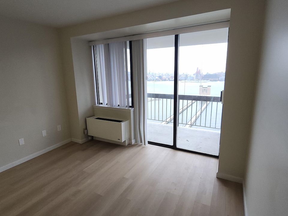 1st image of 45 River Dr S APT 2914