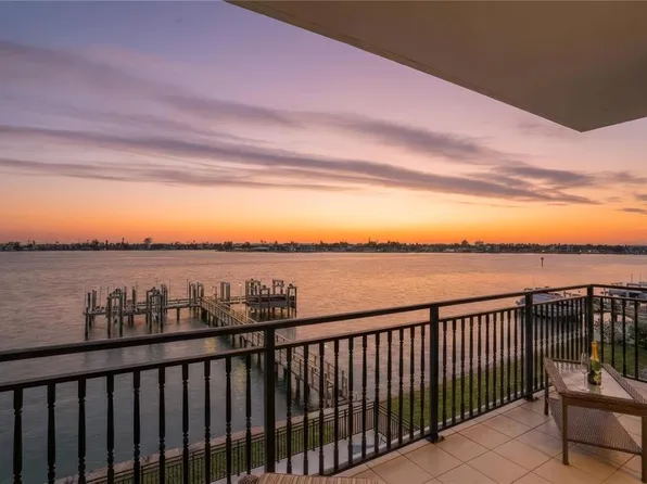 312 8th Ave N APT 203, Tierra Verde, FL 33715