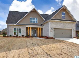 110 Waters Edge Ln, Madison, AL 35758